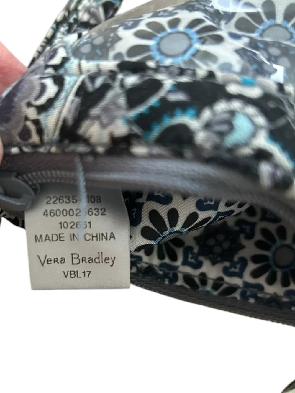 Vera Bradley Black & Blue Floral Quilted ID Holder/ Matching Lanyard/ Keyring